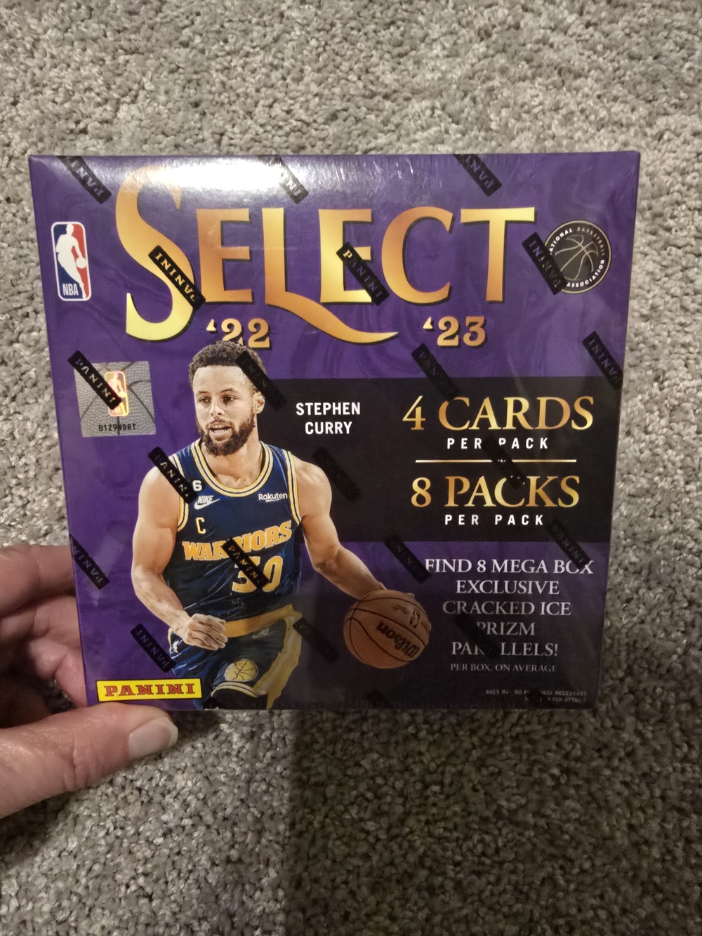 Panini Select '22-'23 Stephen Curry Purple and Gold Card Box